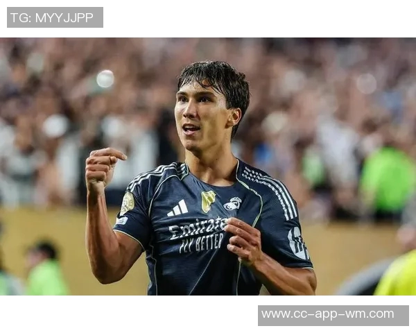 皇马国王杯海报揭晓贡萨洛加西亚独自亮相引关注