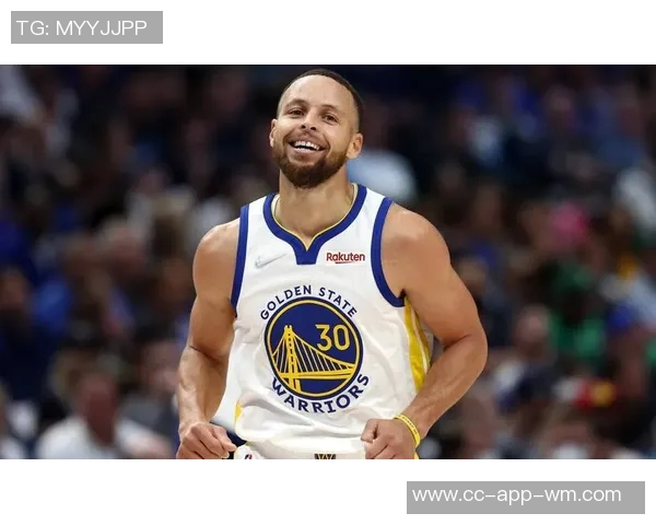 小佩顿分享比赛策略：传球给库里并为他设置挡拆的有效战术